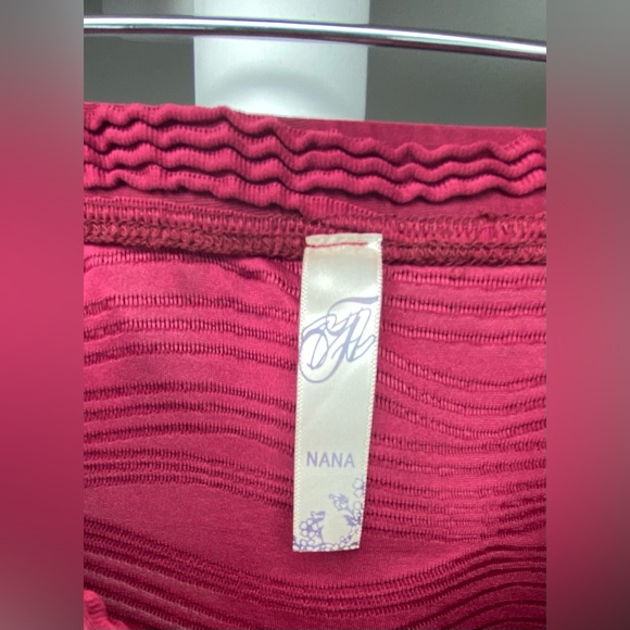 NaNa Ribbed Fuchsia Pencil Skirt - Picture 5 of 8